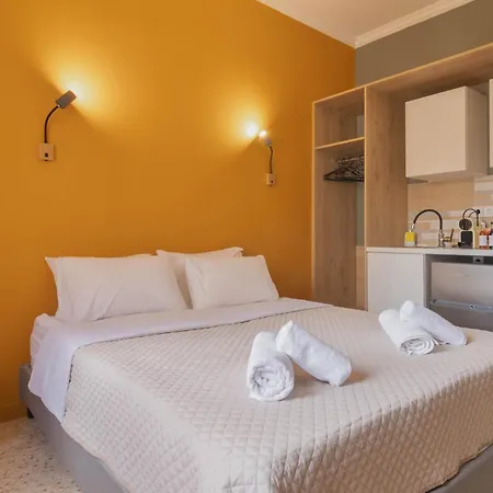 Vivid Cozy In Apartment